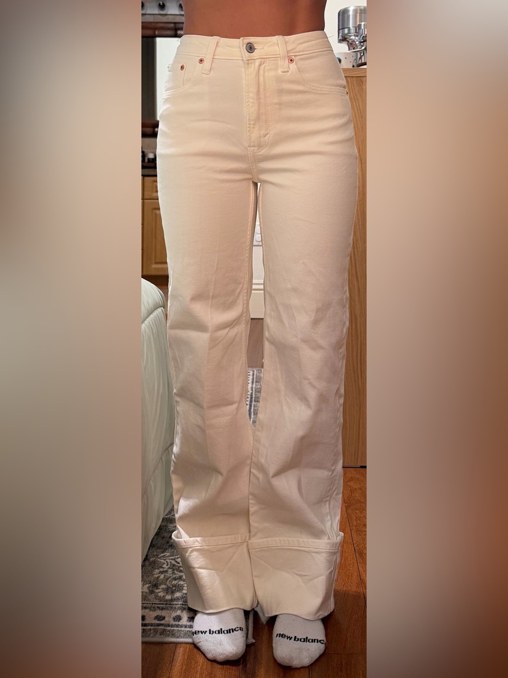 Abercrombie & Fitch Off-White Ultra High Rise Jeans